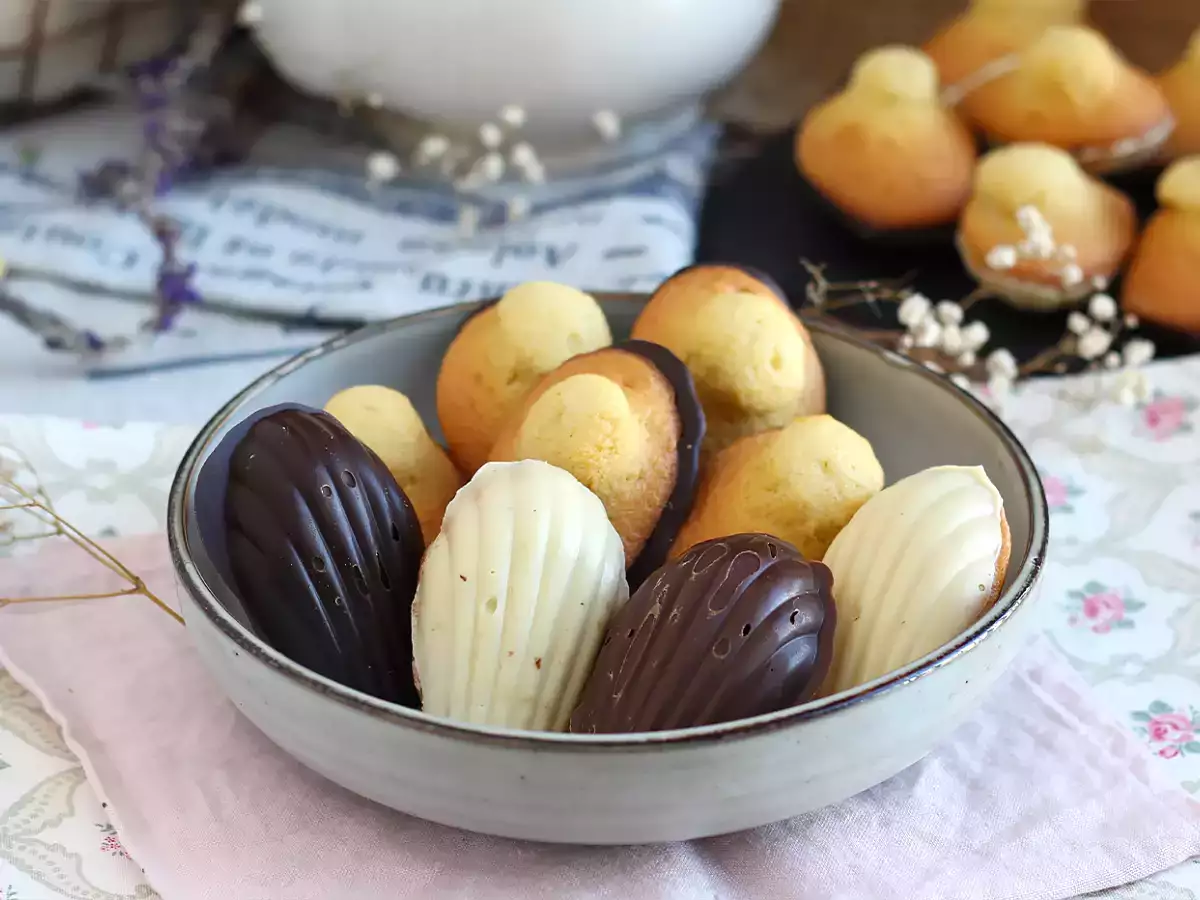 Recipe Madeleines with chocolate - video recipe !