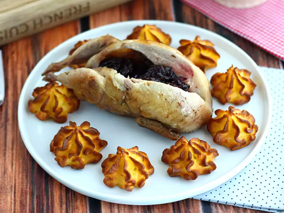 Recipe Plum-stuffed quails