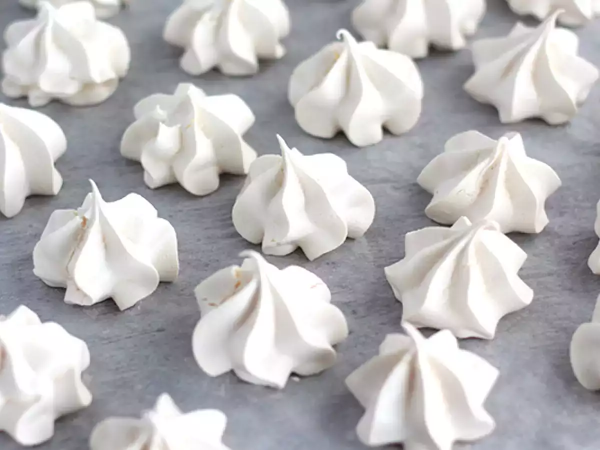 Recipe How to make meringue cookies?