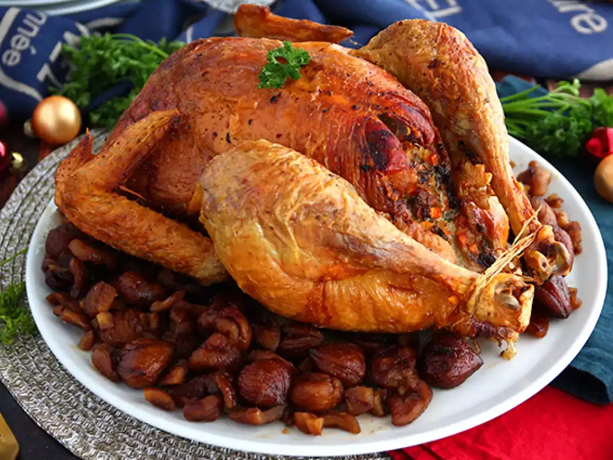 Recipe Traditional roasted capon with chestnuts