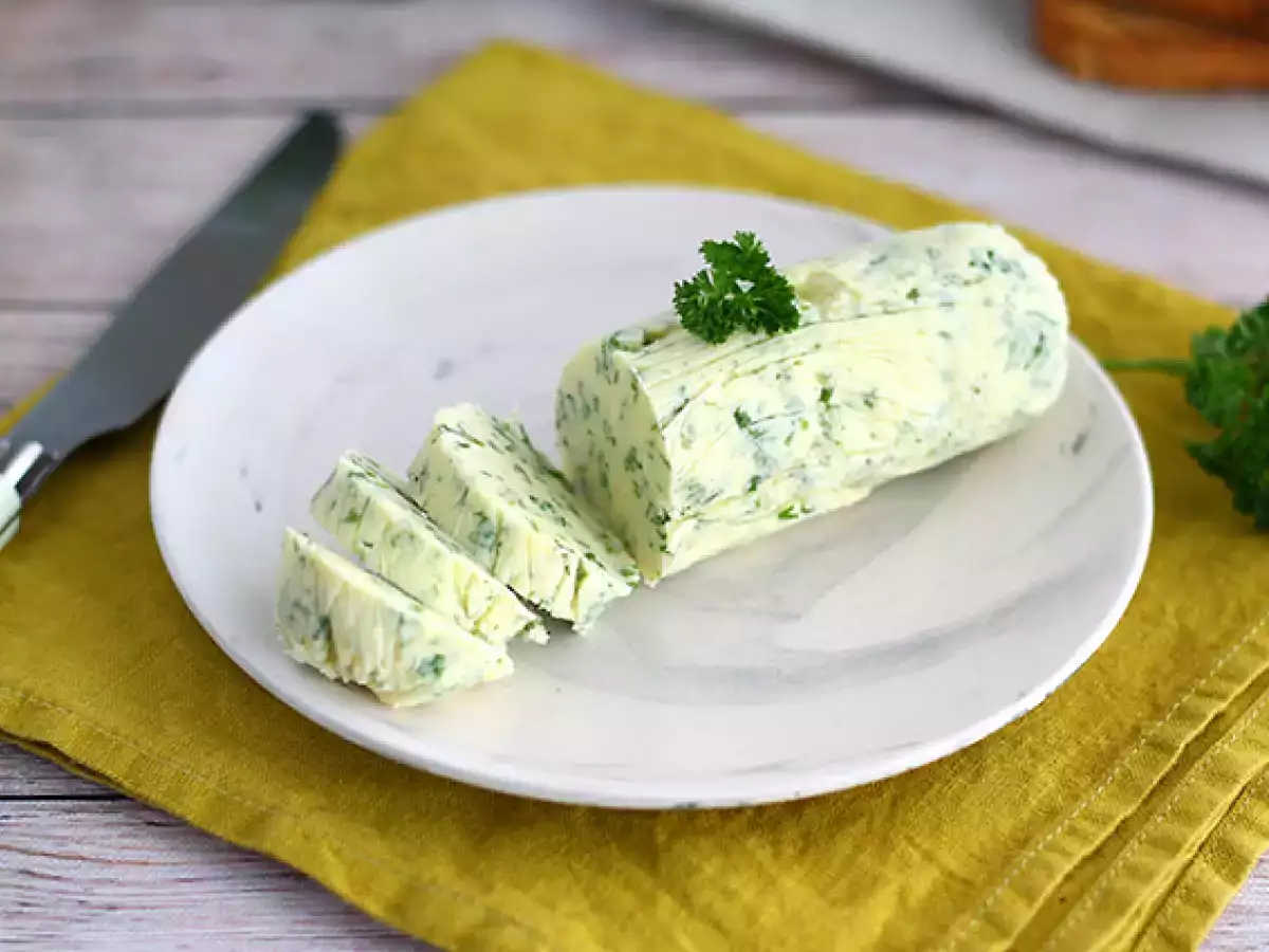 Recipe Parsley butter (beurre maître d'hôtel) - simple and quick