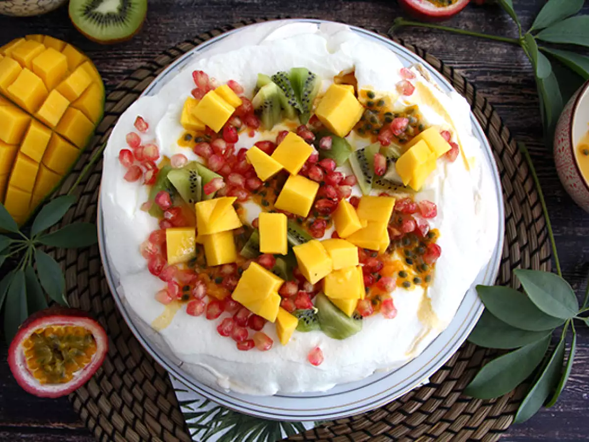 Recipe Easy pavlova with exotic fruits