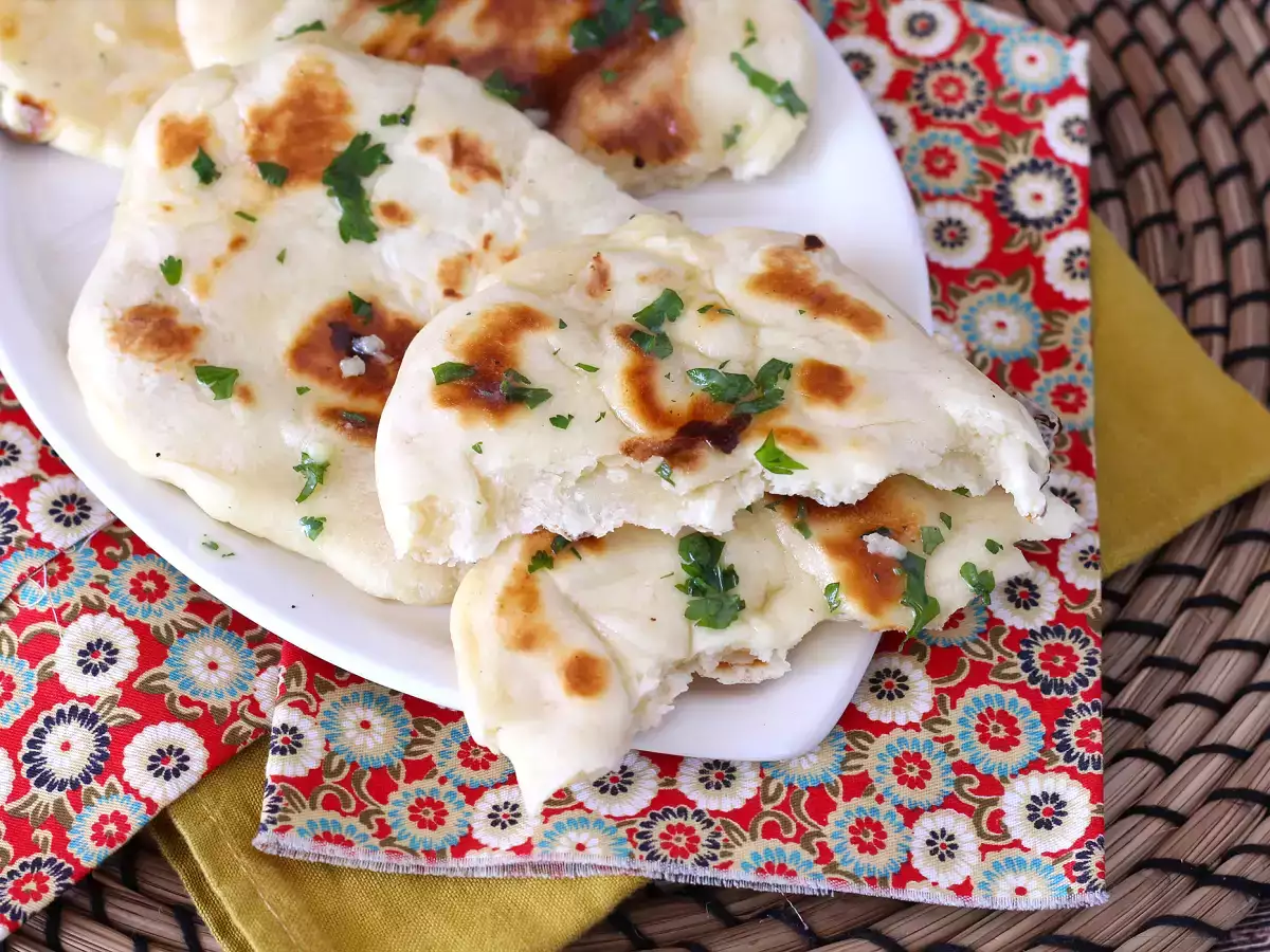 Recipe Express cheese naans