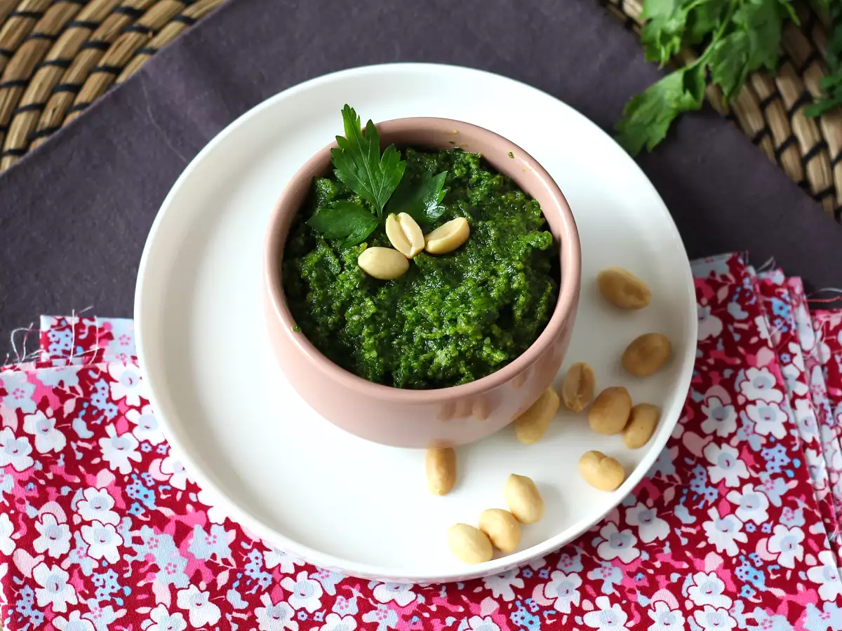 Recipe Parsley and peanut pesto, an explosion of flavors