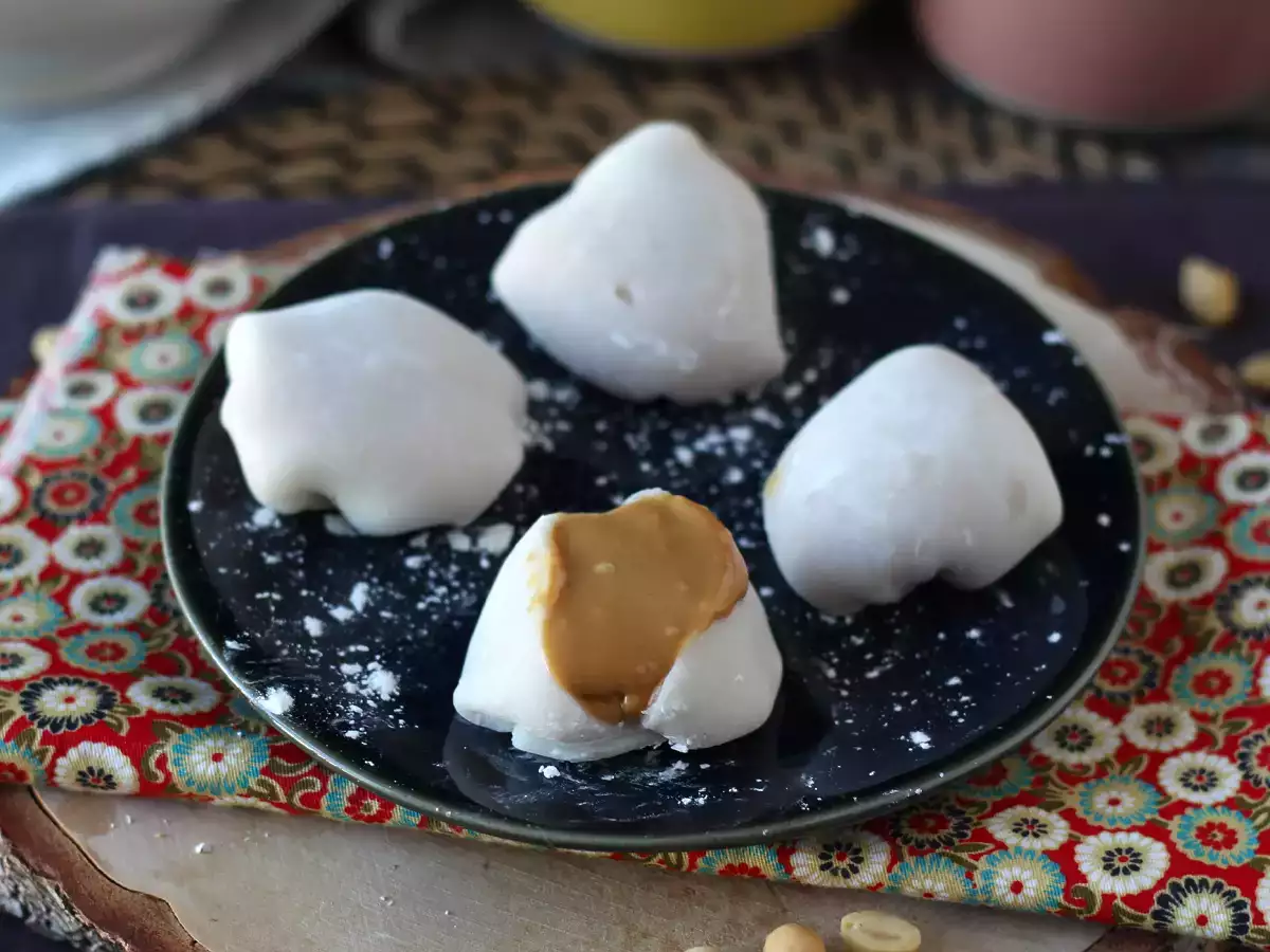 Recipe Peanut butter stuffed mochis