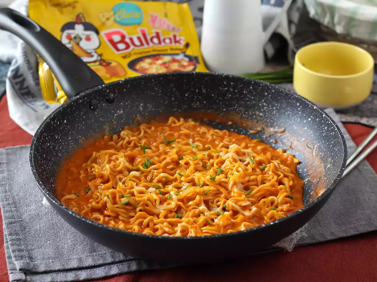Recipe How to cook buldak cheese flavor ramen? the best recipe!
