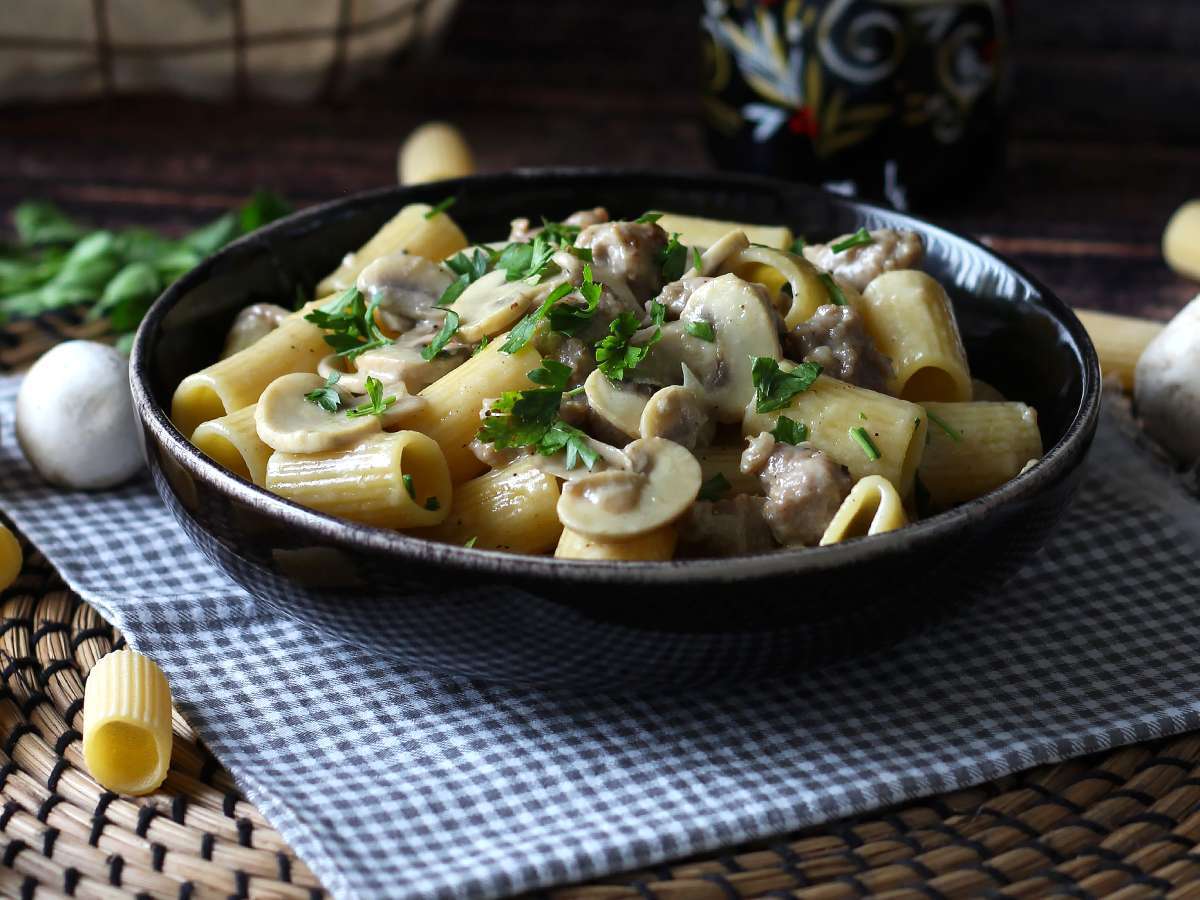 Pasta with Cream, Sausage 5 recipes Petitchef