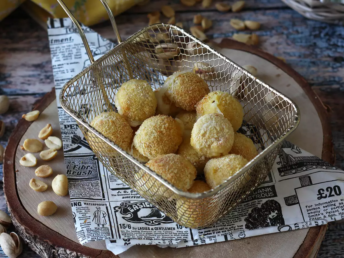 Recipe Breaded mozzarella balls in airfryer