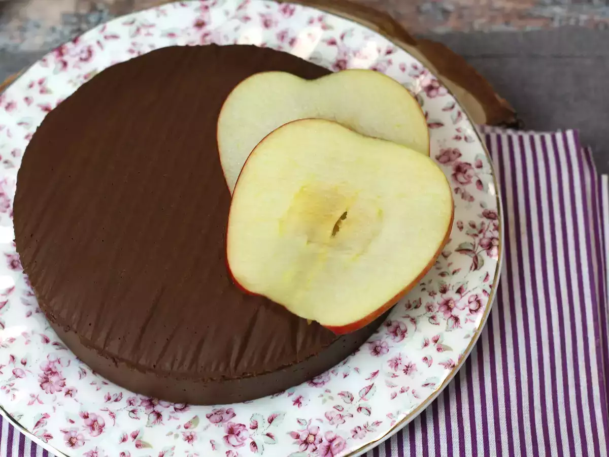Recipe Chocolate and apple fudge, the super-easy dessert you can make with just 2 ingredients!