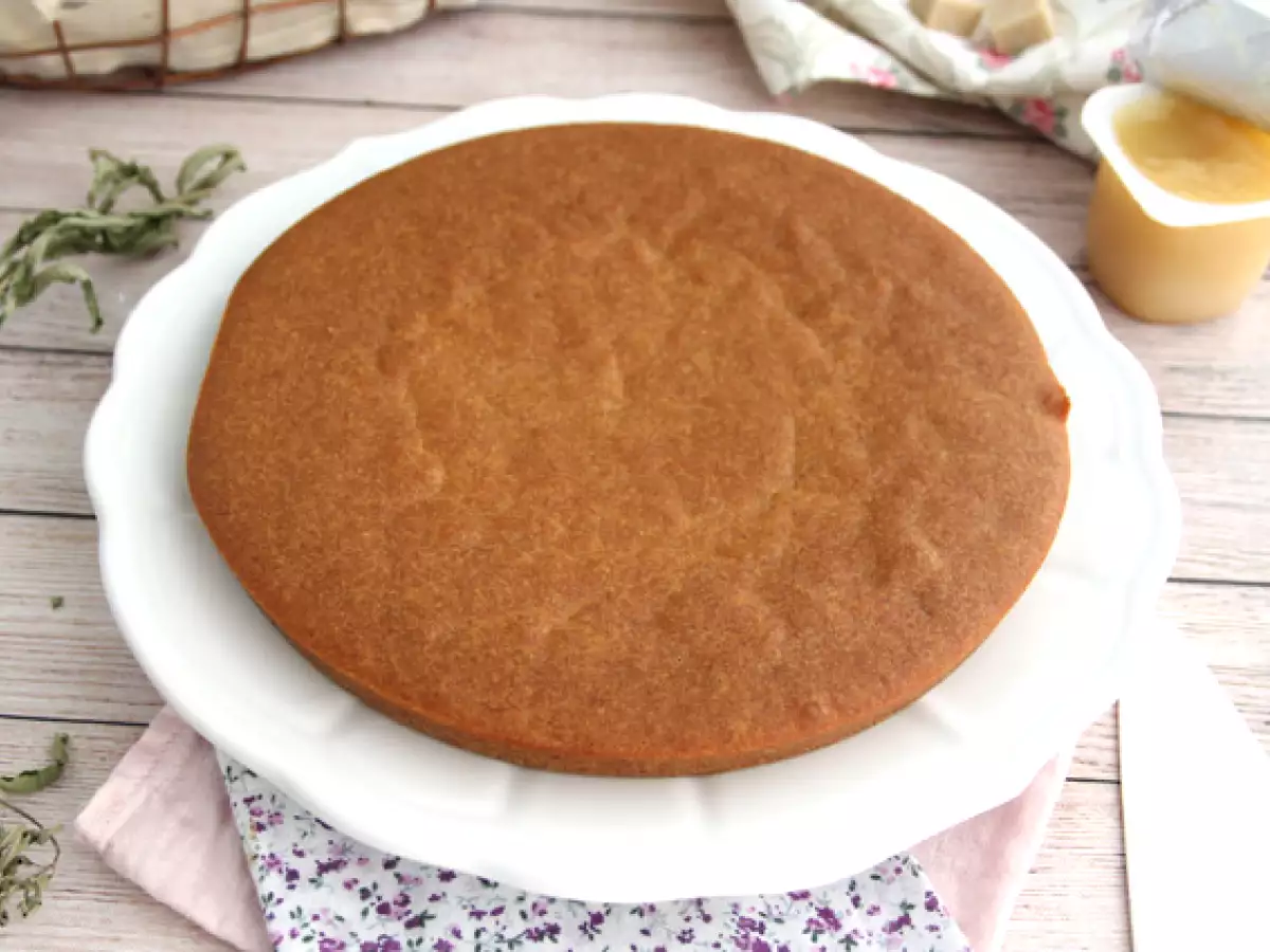 Recipe Soy yogurt and applesauce cake (vegan and gluten-free)