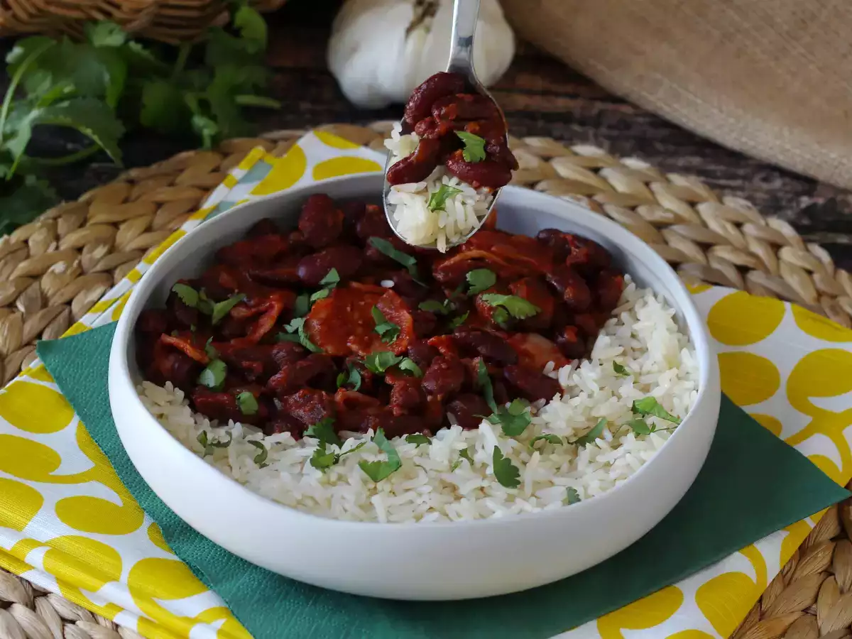 Recipe Rice with red beans and smoked bacon: a typical cuban dish