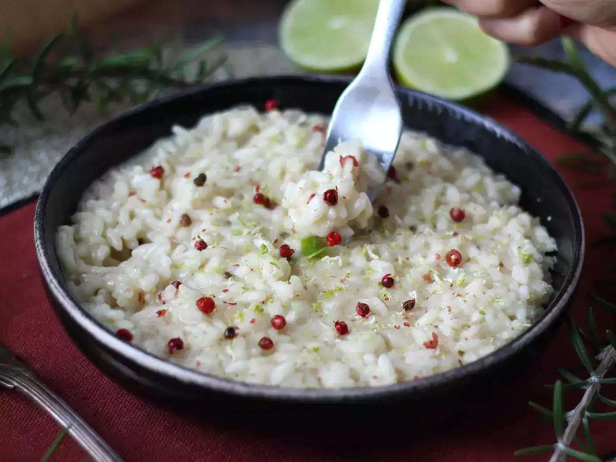 Recipe Lime and pink peppercorns risotto: elegant and vegetarian recipe for special dinners