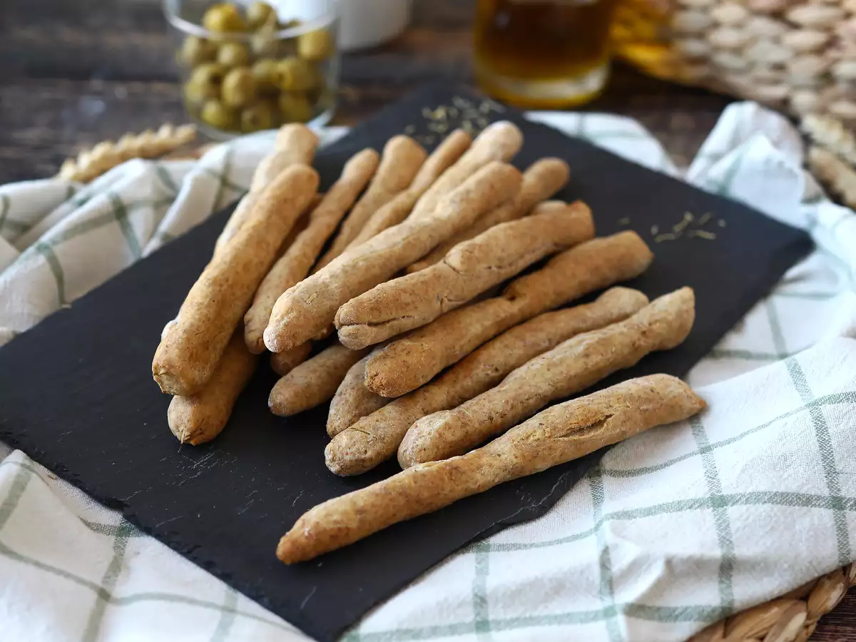 Recipe Homemade herbed gressins: easy to make and super-crispy!