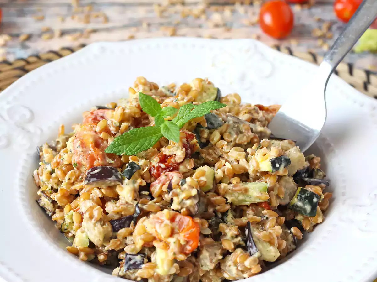 Recipe Creamy farro salad with zucchini, eggplant and cherry tomatoes