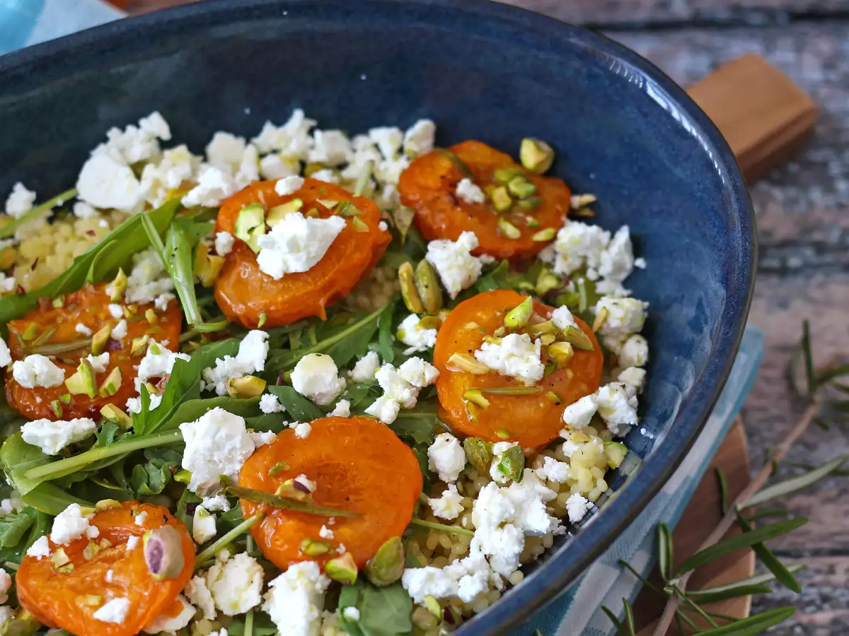 Recipe Pearl couscous salad with roasted apricots and feta