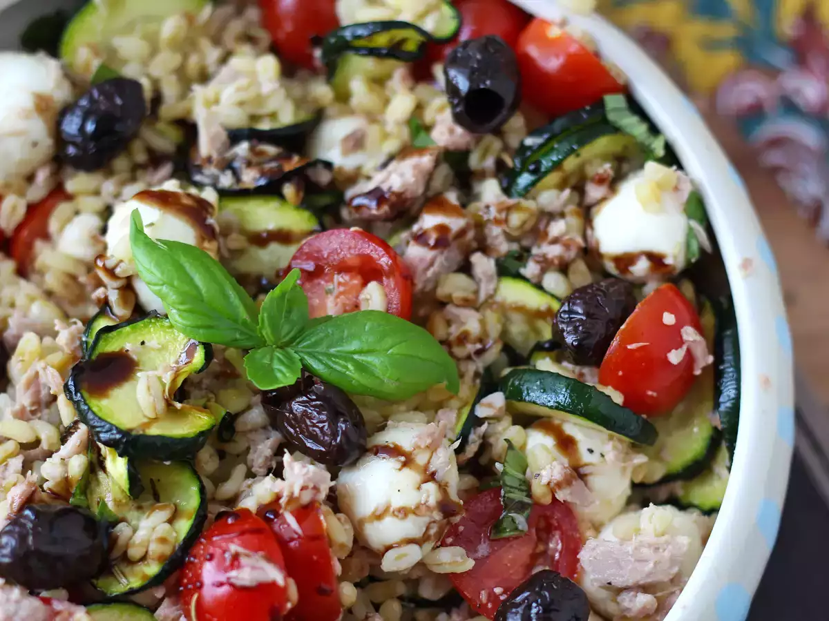 Recipe Summer wheat salad with tuna and mozzarella