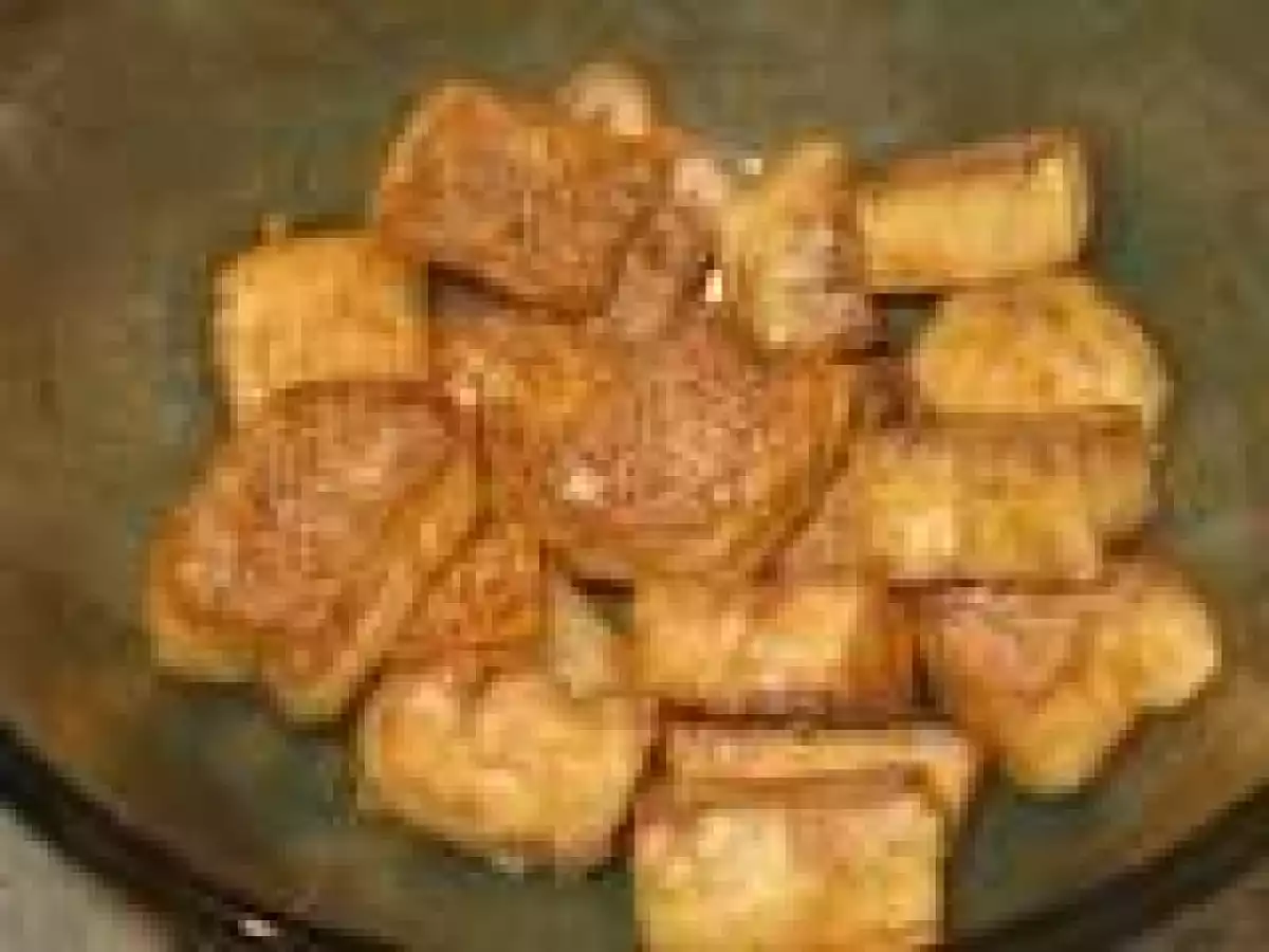 Stir-fried Noodles with Mushroom Nuggets