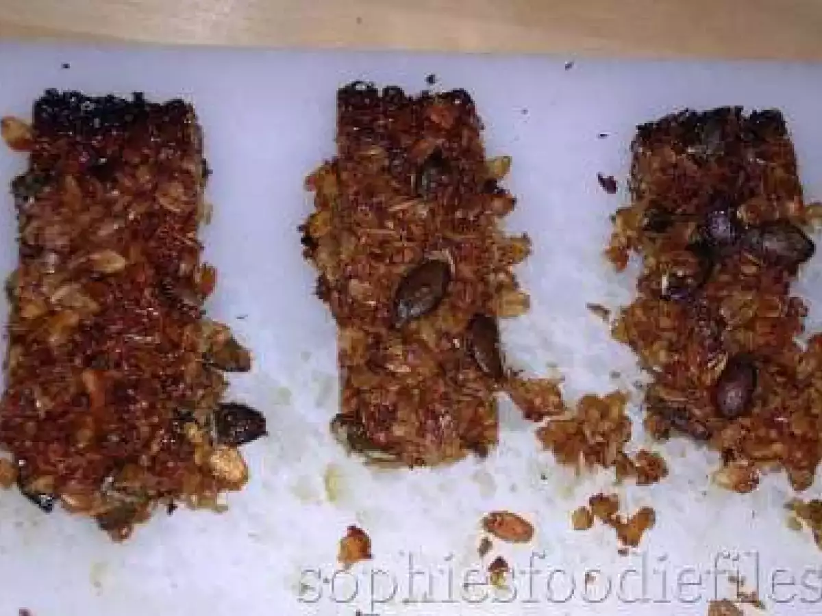 Recipe Crunchy oats, almonds & pumpkin seeds bars