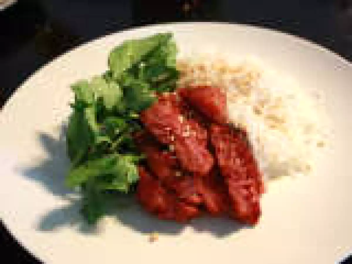 How to serve Nem Nuong / Vietnamese Grilled Pork Patty