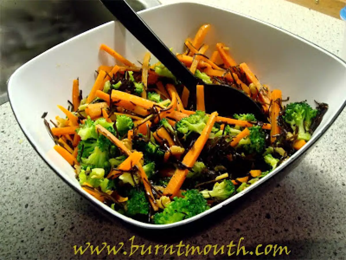 Recipe Japanese seaweed carrot salad