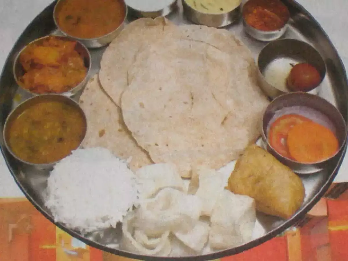 Recipe Aloo channa ki subzi, parwal aur nariyal ki subzi & saim ( broad beans ) ki subzi