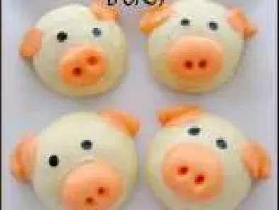 Piggy Pork Steamed Buns