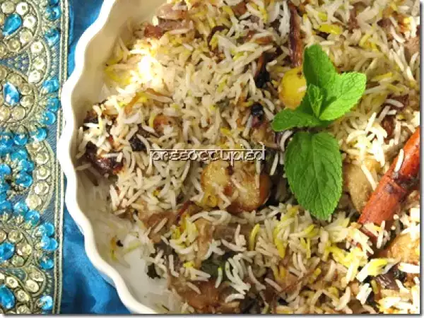 Recipe Hyderabad-inspired pakki biryani