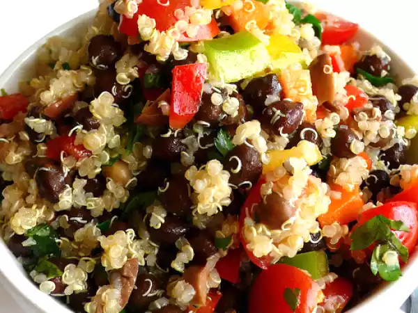 Recipe Quinoa and black chickpea salad with mixed vegetables and olives