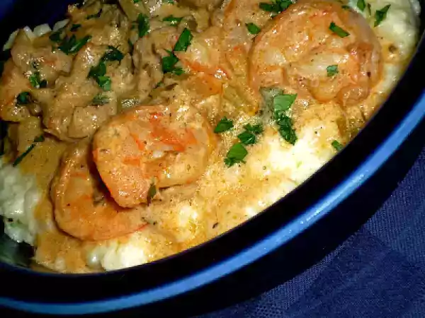 Recipe Southern comfort: creamy cheddar grits with shrimp...