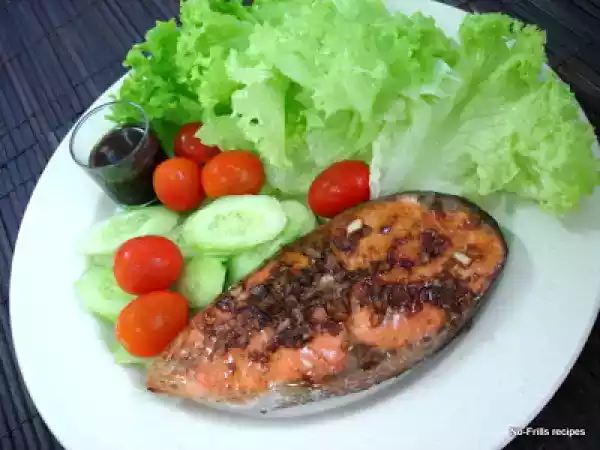 Recipe Balsamic-glazed salmon