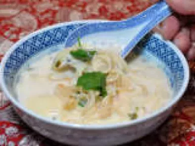 French Fridays with Dorie ? Spicy Vietnamese Chicken Noodle Soup