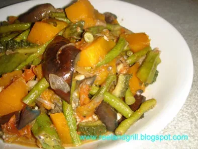 Recipe Ginisang gulay or pakbet/pinakbet tagalog (sauteed vegetables with fish paste)