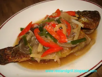 Recipe Tilapia in oyster sauce and veggies - escabeche style