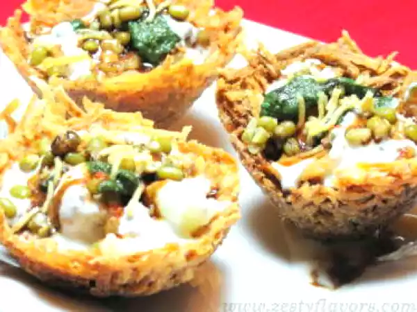 Recipe Lachha tokri- chaat in a crunchy edible bowl!