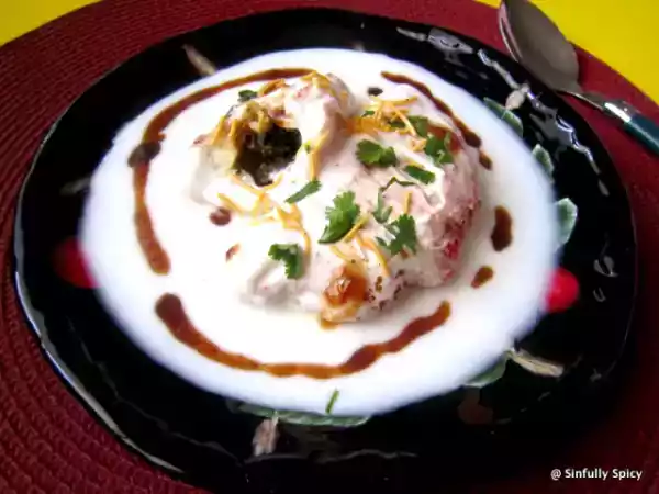 Recipe Dahi gujiya-stuffed lentil dumplings in yogurt sauce
