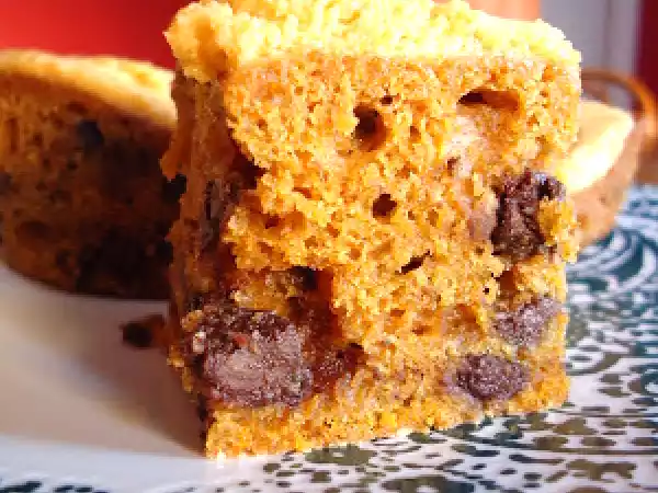 Recipe Cake of the week: pumpkin chocolate chip bars with pumpkin buttercream