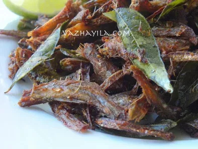 Recipe Kallushap style podimeen fry ( kozhuva fry) / fried anchovies