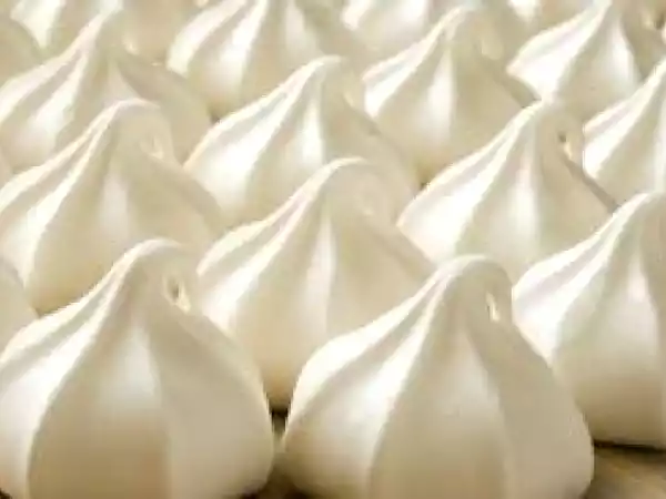 Recipe French meringue cookies