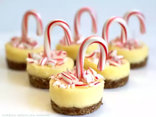 Recipe White chocolate peppermint mini cheesecakes