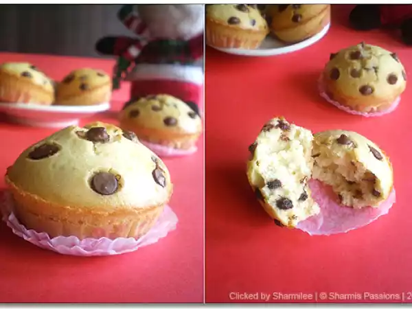 Recipe Eggless vanilla chocolate chips cupcakes