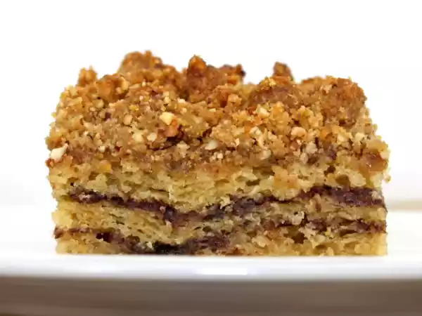 Recipe Sour cream coffee cake with chocolate-cinnamon swirls and hazelnut crumb topping