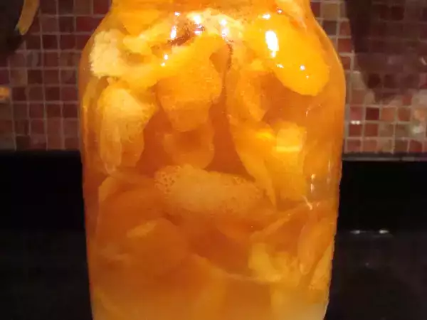 Recipe Mandarin liqueur