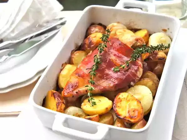 Recipe Roasted white wine chicken with prosciutto, potatoes, and onions