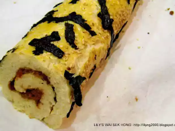 Recipe Pork floss bread roll