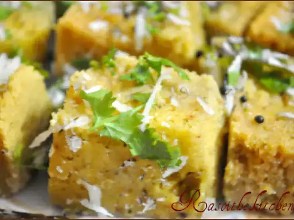 Recipe Khaman/dhokla (steamed gram flour snack)
