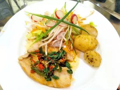 Recipe Deep fried talipia with a thai chilli salad