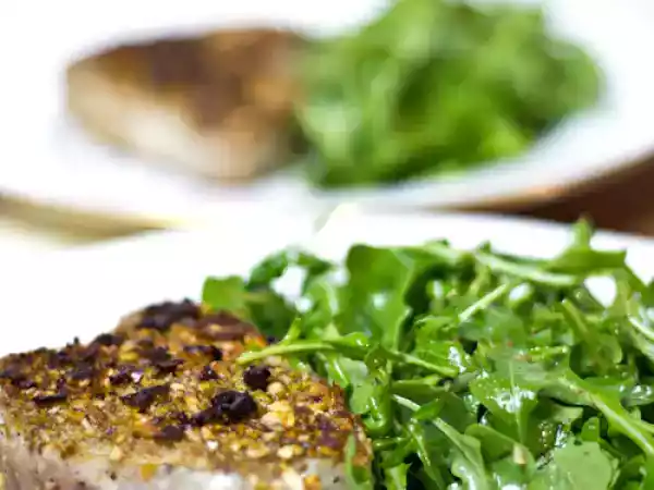 Recipe Pistachio & almond crusted tuna with soy ginger salad