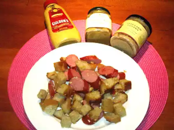 Recipe Smoked sausage and garlic bread appetizer