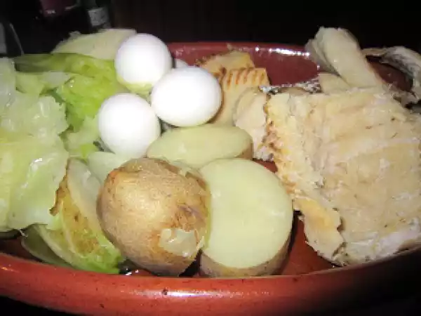 Recipe Bacalhau com todos - portuguese boiled cod fish meal