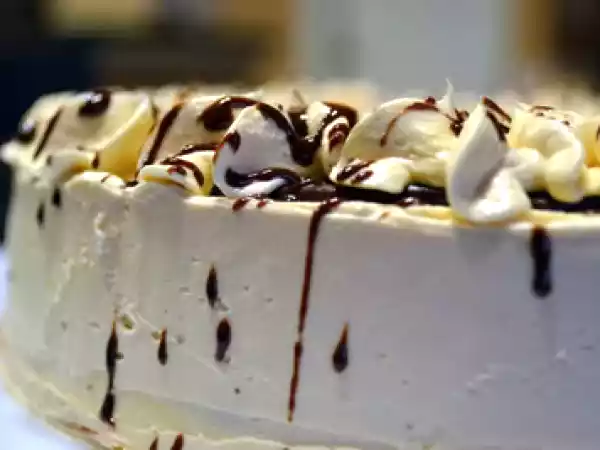 Recipe Sms: speakeasy? or chocolate cake with salted caramel buttercream frosting & ganache